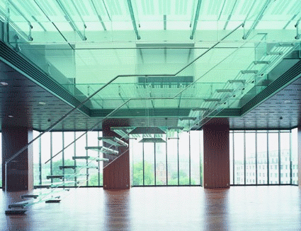Пример стеклянной лестницы 3